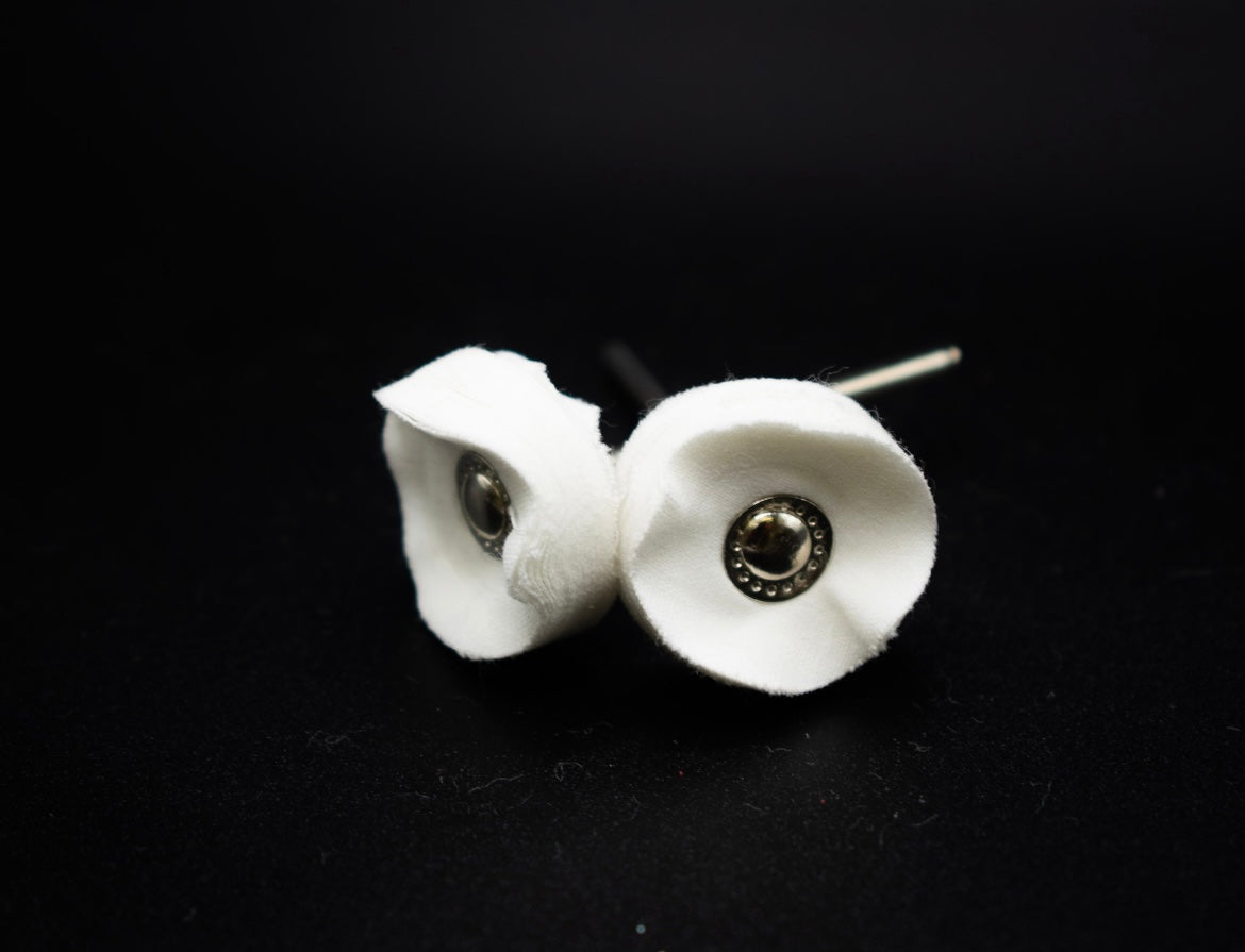 Muslin Buffs On Mandrel White